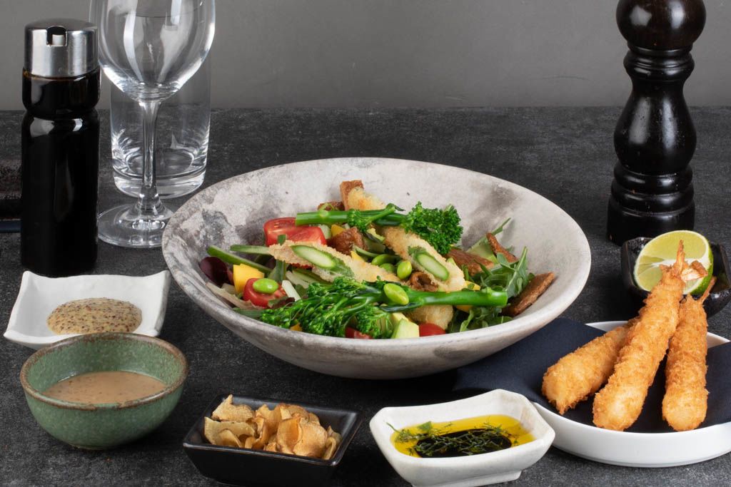 Picture of Salat med tempura reje - Stor